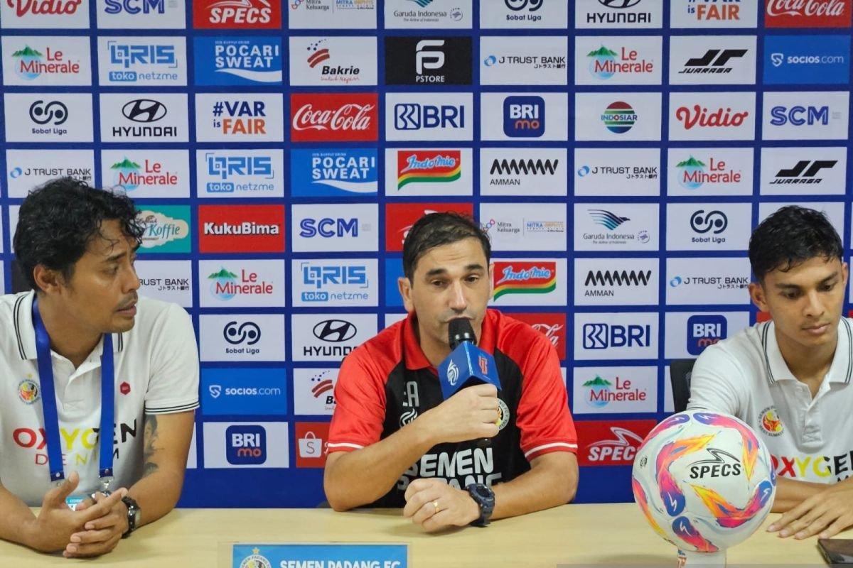 Pelatih Semen Padang Bersyukur atas Kemenangan Gemilang di Kandang Persija