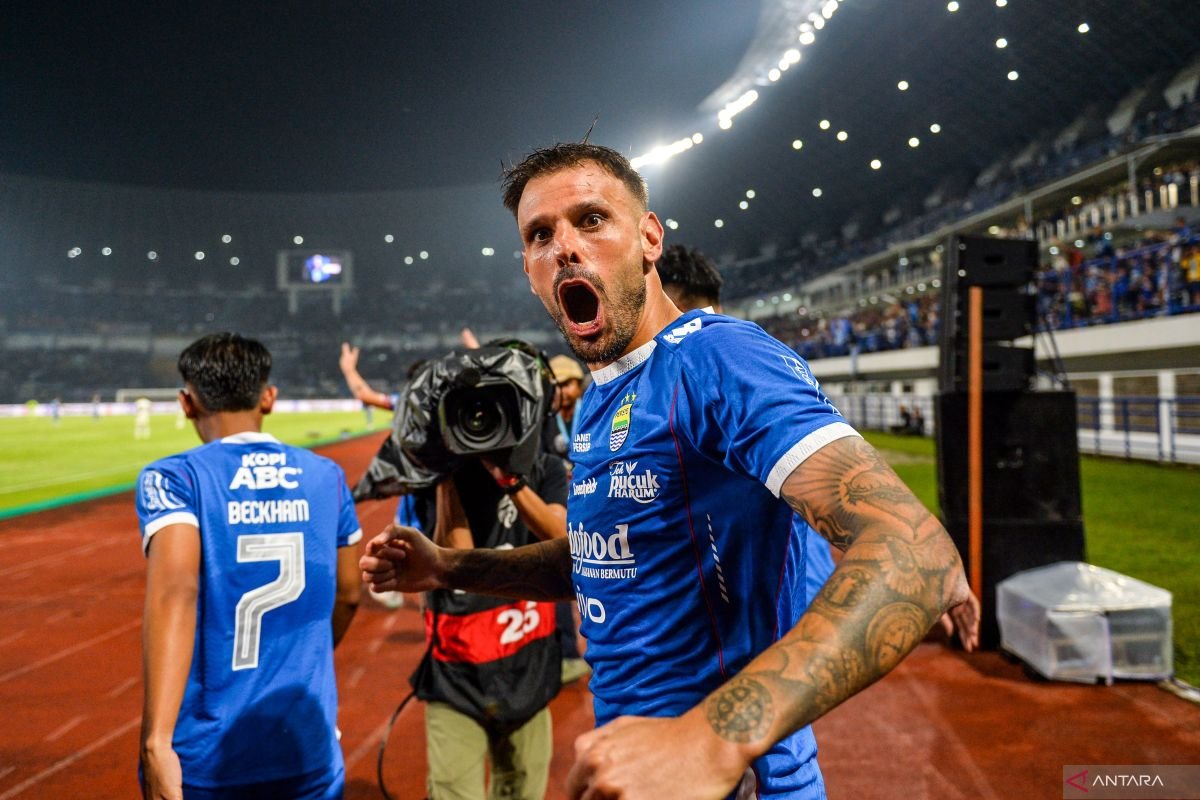 Klasemen Liga 1: Persib Dekat dengan Gelar Juara, Persija Jatuh dari Empat Besar