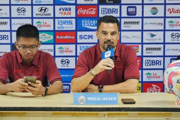 Persaingan di Papan Atas Liga 1 Semakin Ketat Menurut Carlos Pena
