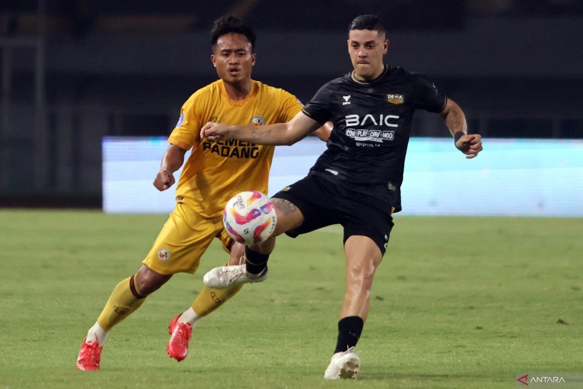 Alexis Messidoro Bersiap Mental Menyambut Pertandingan Lawan Persis Solo