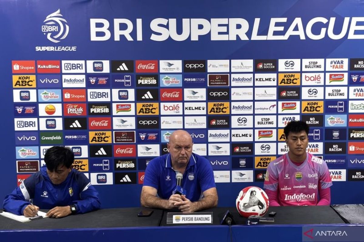 Hodak Apresiasi Kinerja Persib Bandung Setelah Kalahkan Borneo FC