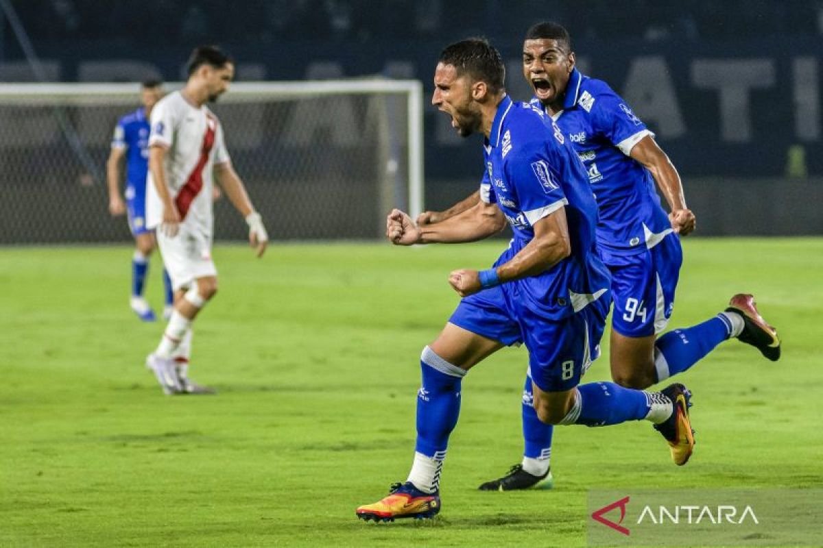 Julio Tegaskan Persib Bandung Target Poin Penuh Lawan Dewa United